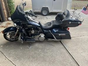 2016 Harley-Davidson Touring - Picture 1 of 8