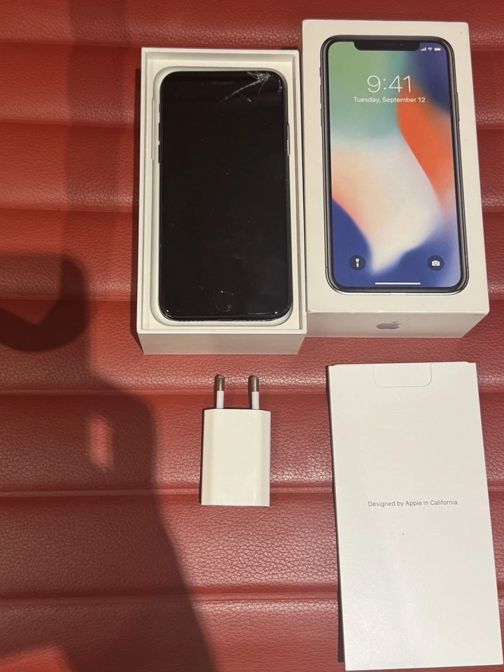 Apple iPhone x 256GB ohne Simlock - Bild 1 von 4