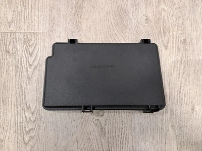 Cubierta central de fusible y relé de motor Toyota 4Runner 2024 2025 2026 OEM Delphi Foto 1 de 2