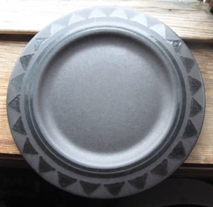 Pfaltzgraff Midnight Sun Matte Black 10" Dinner Plate Diamonds OF8 - Picture 1 of 2