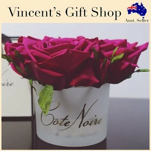 Côte Noire Perfumed Natural Touch 5 Roses in White Box- Carmine Red - Picture 1 of 3