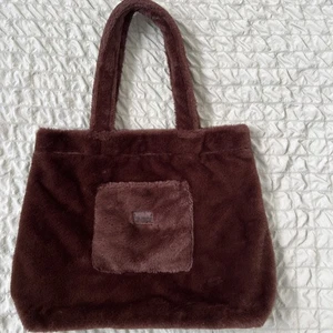 Faux Fur Tote Bag Urban Outfitters Chocolate Brown - Picture 1 of 3