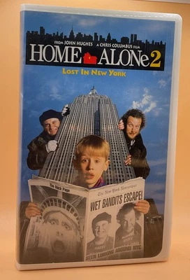 Home Alone 2 Lost in New York VHS 1992, 2000 Clamshell Macaulay Culkin - Image 1 of 4