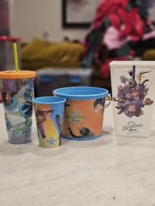 Zootopia 2 2025 Tasse, Strohhalmbecher, quadratischer Eimer & Popcorneimer 4 Stück NEU - Bild 1 von 16