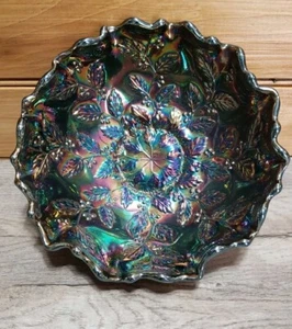 Fenton Karneval Glas Schüssel Stechpalme und Beere schillernder Stil 7,5"" × 3"" keine Chips - Bild 1 von 12