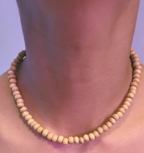  Wooden Beaded  Cream Womens Necklace Jewellery 16" - Picture 1 of 2