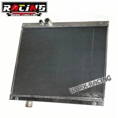 Radiador de refrigerante para camión Mack CH CV DM MH RB RD serie 600 680 87-04 2001 2005 Foto 1 de 4