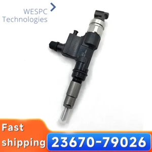 NEW 23670-79026 23670-79027 Fuel Injector replacement for HINO/TOYOTA Dyna N04C - Foto 1 di 5