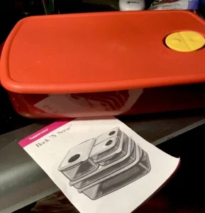 New Vintage Tupperware Rock n Serve Large Shallow Dish (6 cp) & Lid - Picture 1 of 6