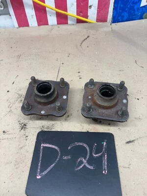 1960-1965 FALCON COMET RANCHERO MUSTANG CUBOS DE EIXO DIANTEIRO 4 LUG 6CYL FREIO A TAMBOR - Imagem 1 de 4