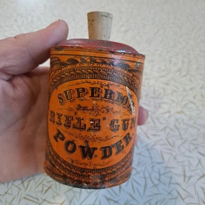 Antigua pistola de rifle superior lata en polvo era de la Guerra Civil vacía Foto 1 de 4