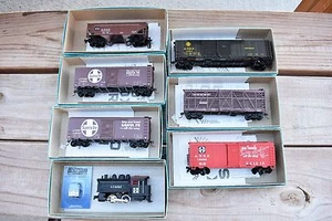 Athearn Atchison Topeka Santa Fe ATSF Lok / Güterwagen Konvolut - Bild 1 von 8