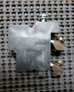 Cutler-Hammer C300-KA1 Auxiliary Contact Kit 1NO - Picture 1 of 7