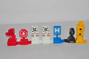 (7) Fisher Price Geotrax Straßenschild Bahnübergang Signalleuchte - Bild 1 von 4