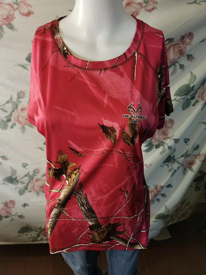 Realtree AP Dri More Tech Pink Short Sleeve Shirt Camo Leaves Sz M (8-10) - Image 1 of 4