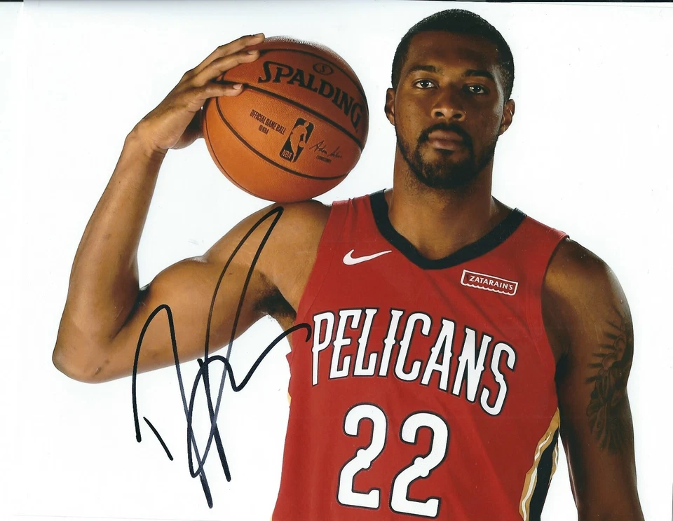 Foto autografiada firmada 8x10 de Derrick Favors New Orleans Pelicans con certificado de autenticidad Foto 1 de 1