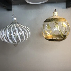 Vintage Glass GermanyChristmas ornament 1 Gold / 1 Iridescent Clear/White ￼  ￼ - Picture 1 of 13