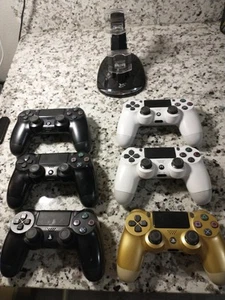 6 Working Wireless Sony PlayStation 4 Controllers And Charging Dock - Picture 1 of 7
