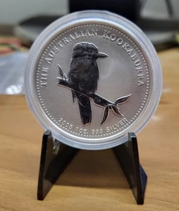 2005 Australien Kookaburra 1 dollaro 1 oncia argento 999 capsula - Foto 1 di 2