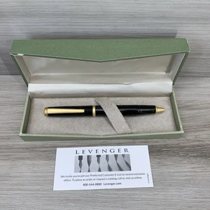 Levenger Hyde Park Kugelschreiber mit Kroko-Prägung - Schwarz mit Goldrand Neu - Bild 1 von 10