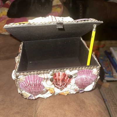 Decorative Shell Box with Lid Stunning Trinket Box Very Good Cond Natural Shell - Image 1 of 4