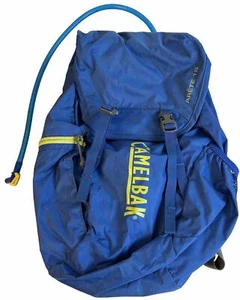 CamelBak Arete 18 Hydration Backpack Hiking Sporting Lightweight Bladder Blue - Picture 1 of 12