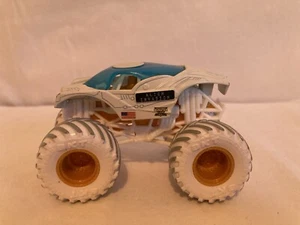 Monster  Jam Gears and Galaxies Alien Invasion - Picture 1 of 8