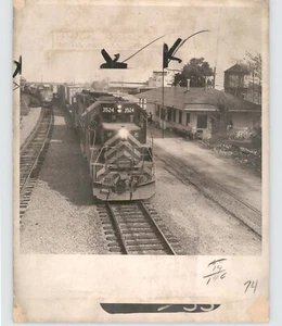 Western Pacific RAILROAD tren de carga Stockton California 1971 foto de prensa - Imagen 1 de 2