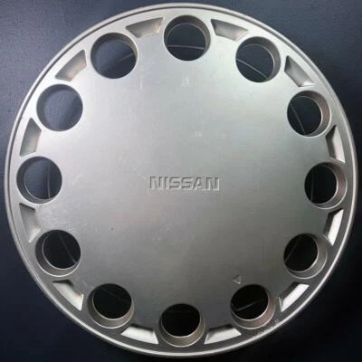 ONE 1987-1994 Nissan Sentra / Pulsar # 53002 13" Hubcap / Wheel Cover 4031557M01 - Image 1 of 4
