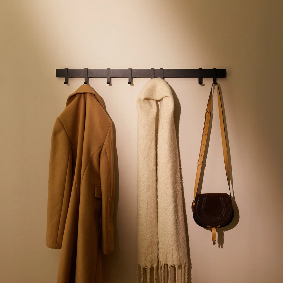 Designfabrik Hamburg Moderne Garderobenleiste | Wandgarderobe aus Metall - Bild 1 von 1