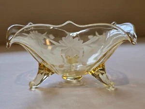 YELLOW DEPRESSION GLASS 3-FOOTED BOWL WITH FLORAL ETCHING - Picture 1 of 4