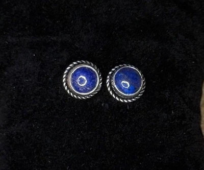 Pendientes de lapislázuli hechos a mano de plata de ley Foto 1 de 2