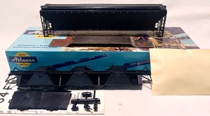 HO SCALE ATHEARN 5300 UNDECORATED 3-Bay Covered Hopper  New Kit in Box !! - Picture 1 of 3
