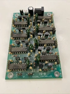 TS-8 Signal Controller  With Power Supply For DCC Digitrax NCE - Picture 1 of 5