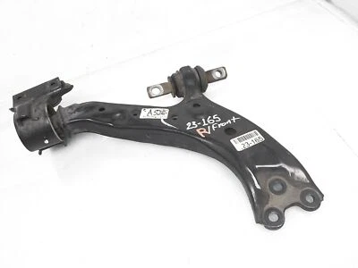 Braço de controle inferior do passageiro dianteiro Honda Cr-V 2015-2016 51350-T1w-A55 - Imagem 1 de 4