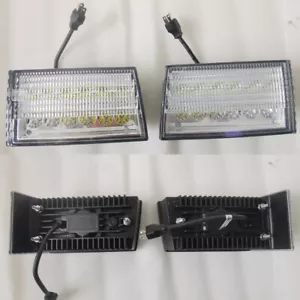Left Headlight & Right Headlight For Case IH 5100 Series Maxxum: 5120,5130,5140 - Picture 1 of 12