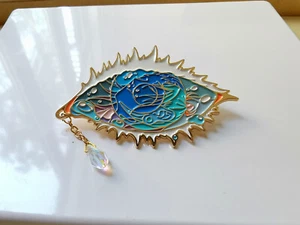 Rare Jujutsu Kaisen Gojo Satoru Blue Eye Made Metal Enamel Pin Brooch Bedge Gift - Imagen 1 de 5