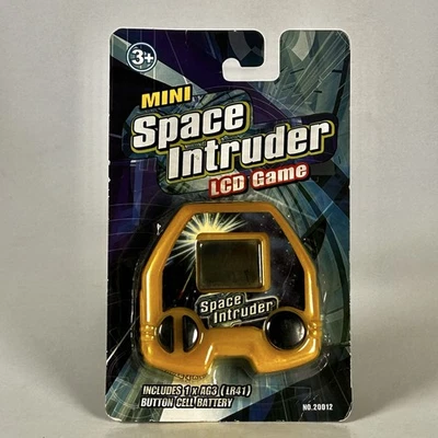 Mini Space Intruder LCD Game 2004 Techno Source - Image 1 of 3