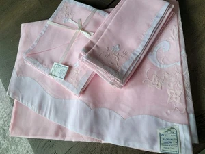 Tovaglia rosa Madeira Portogallo applique ricamata floreale e 12 sonnellini 70 x 106 - Foto 1 di 8