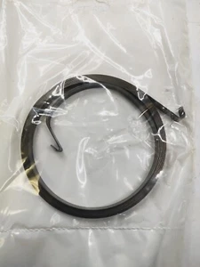Genuine OEM Kawasaki 921457063 Spring F8600V-A801 NOS - Picture 1 of 4