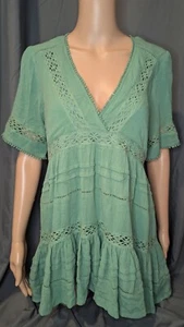 Versona Woman's Small Green Tunic V Neck Nwt - Picture 1 of 3