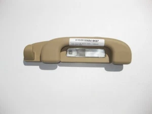 Mercedes-Benz A1648100654 8K67 Beige rear right ceiling handle with shade ML... - Foto 1 di 4