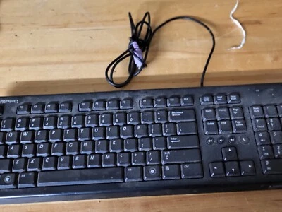 Compaq PS/2 Black 104-KEY Wired Computer Keyboard PR1101 Not Tested - Image 1 of 4