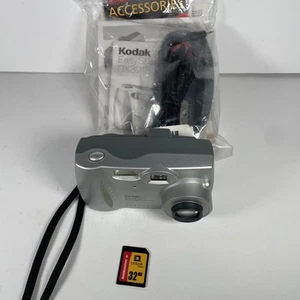 Kodak EasyShare DX3215 1.3MP Digital Camera Silver W/ SD Card - TESTED Working* - Picture 1 of 5