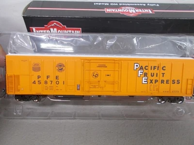 INTERMOUNTAIN-#48804-01-PFE-REEFER #458701-LOOSE WEIGHT-HO SCALE - Image 1 of 4