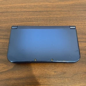 4247 Nintendo New 3DS LL Blue For Parts - Picture 1 of 11