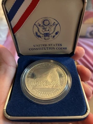 1987 (S) U.S. Constitution 200th Anniversary Proof Silver Dollar Coin w/ Case! - Image 1 of 4