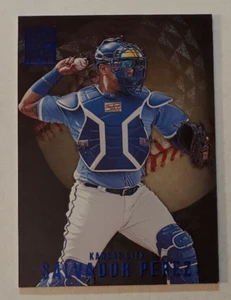 Salvador Pérez (Royals) 2022 Panini Capstone béisbol suite de lujo AZUL - Imagen 1 de 1