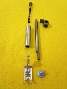 SINGER Sewing Machine Slant Shank PRESSER FOOT 172075, BAR, REGULATING SCREW ETC - Picture 1 of 5