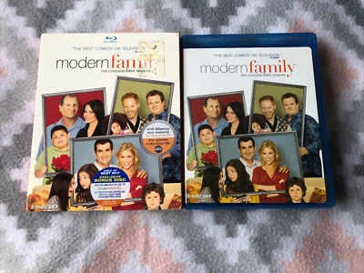 Modern Family Season 1 (Best Buy Exclusive) Bonus Disc With Slipcover!! - Image 1 of 4